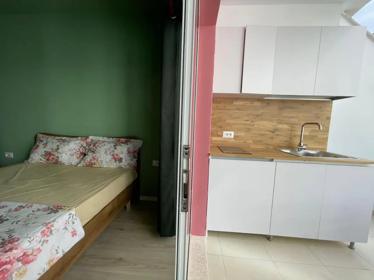 Mikpritja Pogradec, Tushemisht 3 Apartment